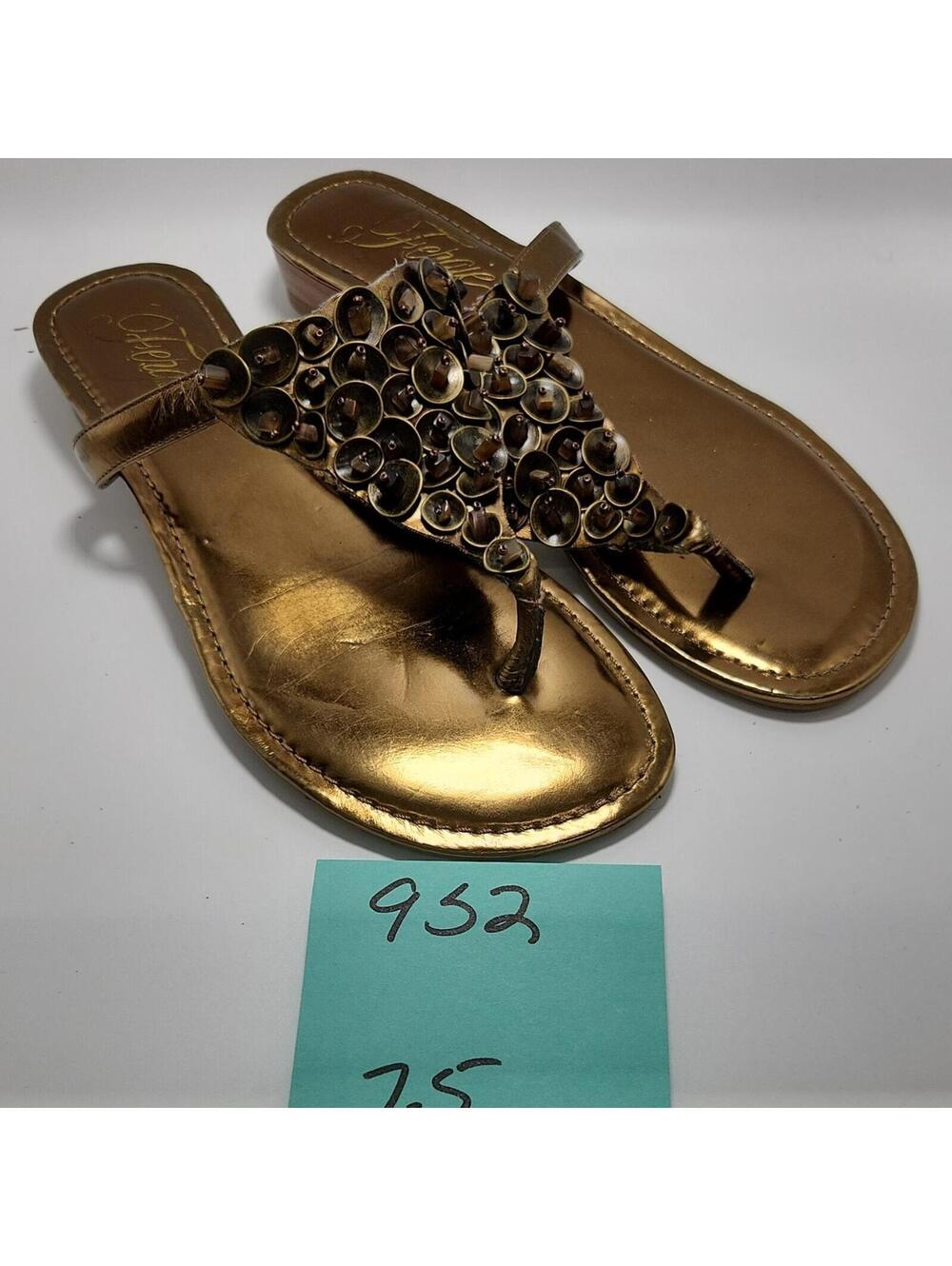 fergie Women's Gold Beaded Thong Flat Sandals Leather Slip-On 7.5